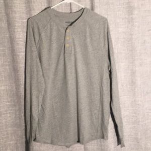 Goodfellow men’s Henley (L)